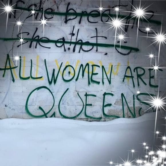 Meet your Posher, Emily - Picture 1 of 1